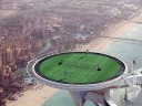 В Дубаe есть отель Bury Dubai - самое высокое здание в мире. В этом отеле на высоте 312 метров открыли теннисный корт. 